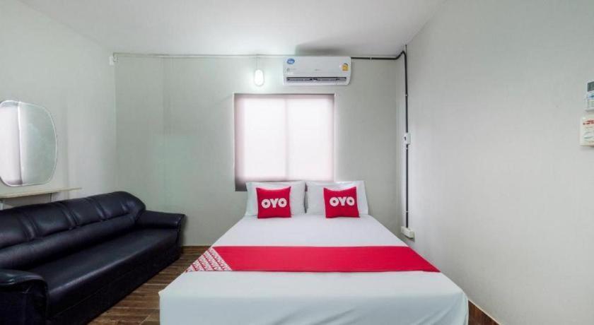 Oyo 1066 Encore Sea Side Pattaya Exterior foto